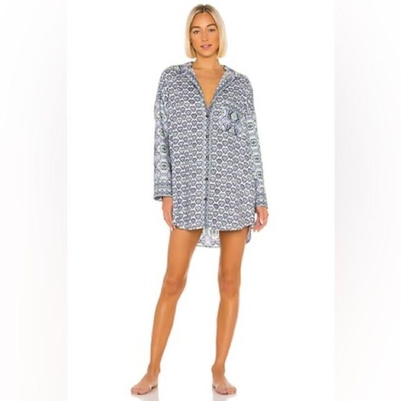 Free People Happy Holibabe Printed Long Sleeve Sleepshirt in Indigo Combo size M - Picture 7 of 16